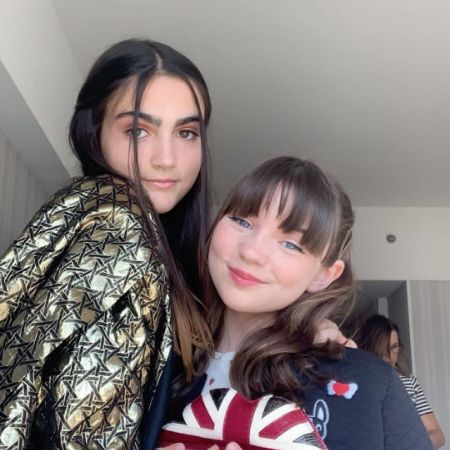 Alexa Swinton with her older sister Ava Swinton. 